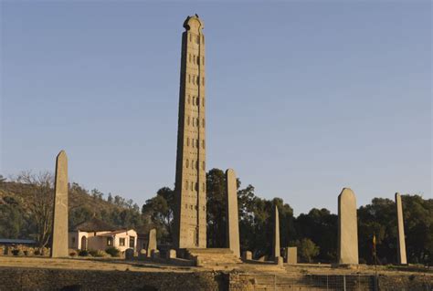 El surgimiento del Reino de Aksum: Un faro de poder en la costa oriental de África y el legado perdurable de Ezana